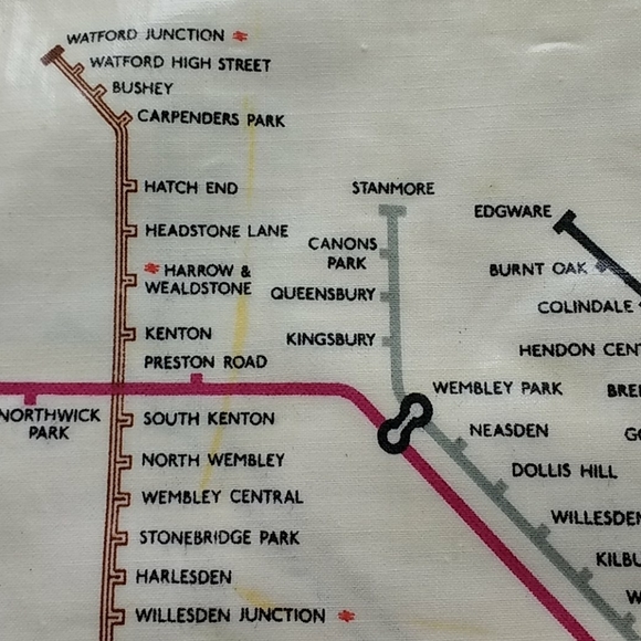 Official London Transport shopping bag 🛍️ - Picture 7 of 7